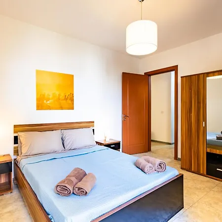 Seaview With Private Terrace Sleep 8 By Quicktrips Apartment